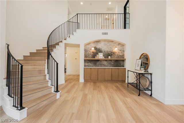 9369 Thunder Basin Avenue, Las Vegas, NV 89149