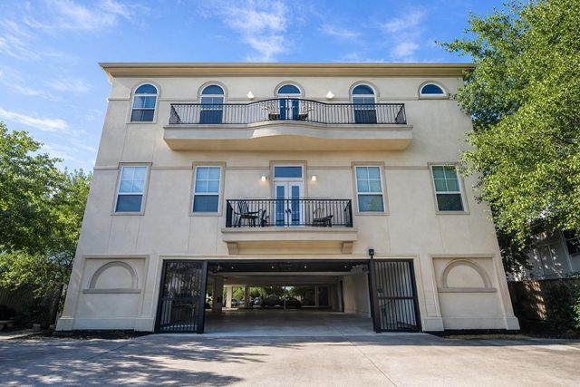 5801 Winsome Lane 303, Houston, TX 77057