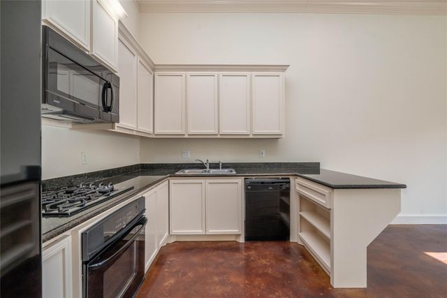 5801 Winsome Lane 303, Houston, TX 77057