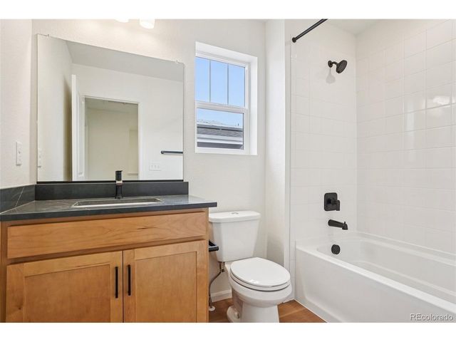 300 NightHawk St, Erie, CO 80516