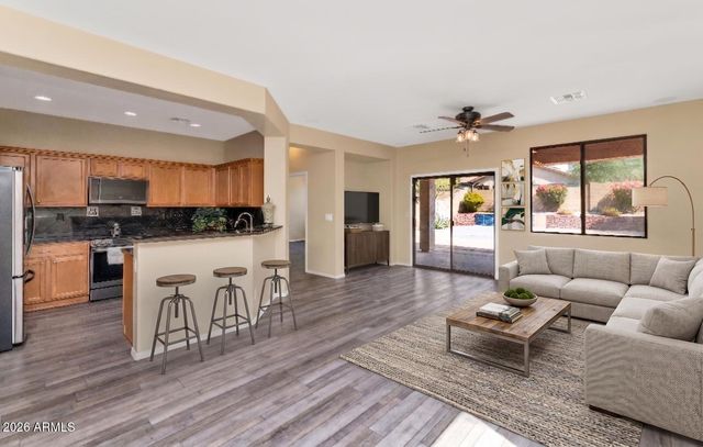 39512 N PRAIRIE Lane, Anthem, AZ 85086