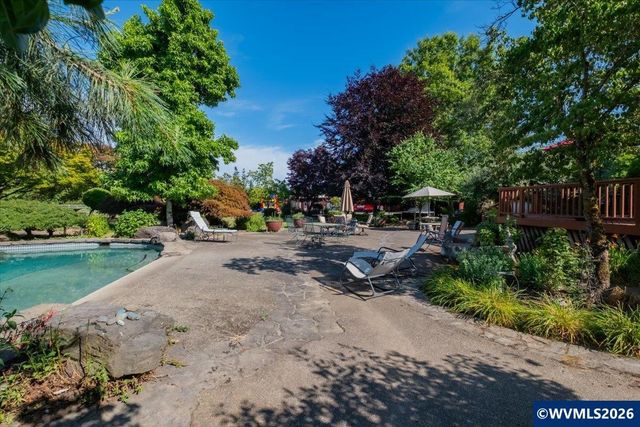 29700 SW Mountain Rd, West Linn, OR 97068