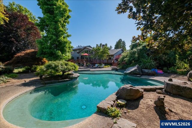 29700 SW Mountain Rd, West Linn, OR 97068