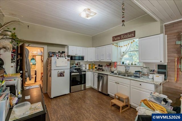 29700 SW Mountain Rd, West Linn, OR 97068