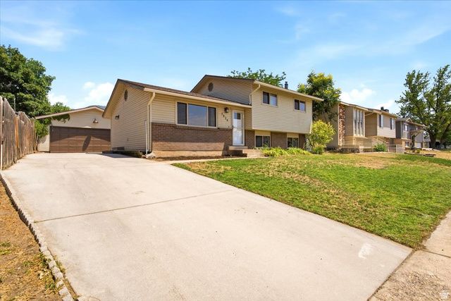 5826 S VILLAGE WAY, South Ogden, UT 84403