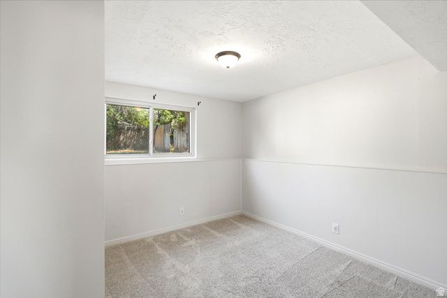 5826 S VILLAGE WAY, South Ogden, UT 84403