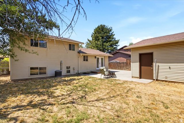 5826 S VILLAGE WAY, South Ogden, UT 84403