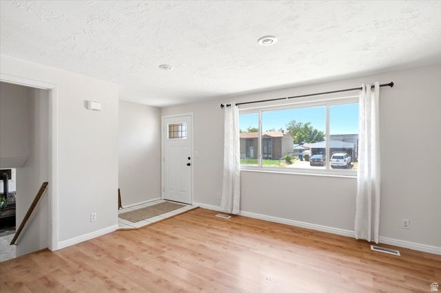 5826 S VILLAGE WAY, South Ogden, UT 84403