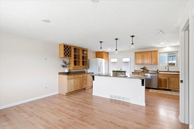5826 S VILLAGE WAY, South Ogden, UT 84403