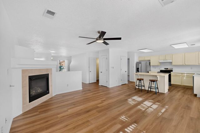 6113 Wildflower Pass NE, Rio Rancho, NM 87144