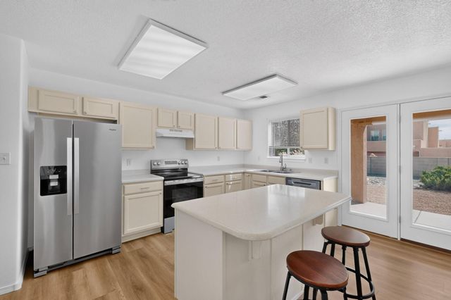 6113 Wildflower Pass NE, Rio Rancho, NM 87144