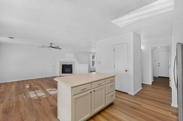6113 Wildflower Pass NE, Rio Rancho, NM 87144