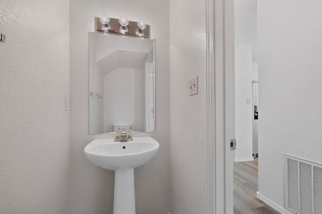6113 Wildflower Pass NE, Rio Rancho, NM 87144