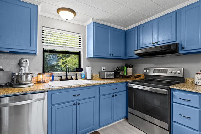 11932 Wisteria, Ore City, TX 75683