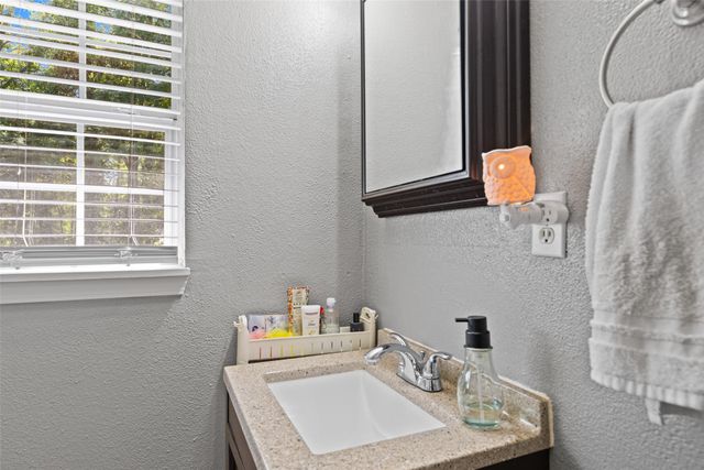 11932 Wisteria, Ore City, TX 75683