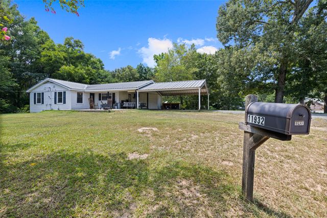 11932 Wisteria, Ore City, TX 75683