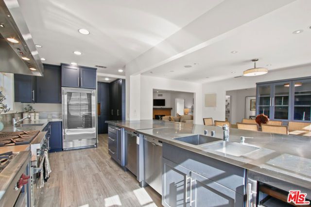 9509 Cresta Drive, Los Angeles, CA 90035