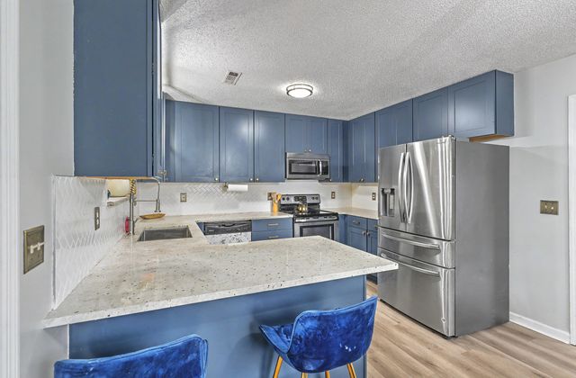 101 Glebe Road, Summerville, SC 29485