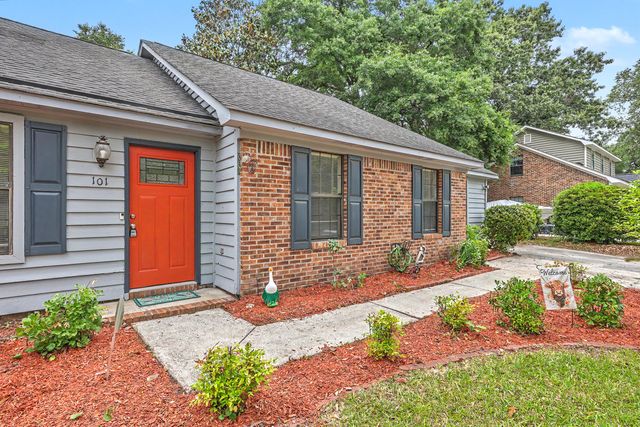 101 Glebe Road, Summerville, SC 29485