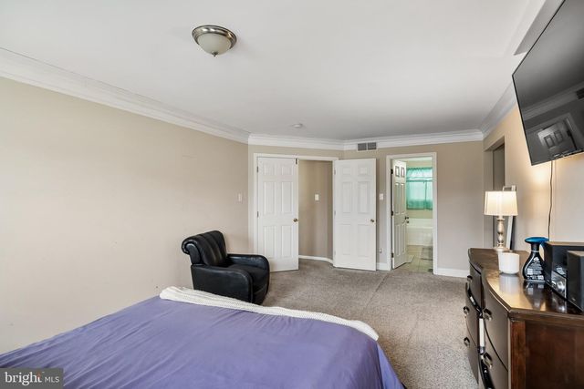 14 GLEN BURNIE DR, Sicklerville, NJ 08081