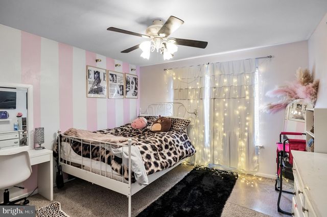 14 GLEN BURNIE DR, Sicklerville, NJ 08081