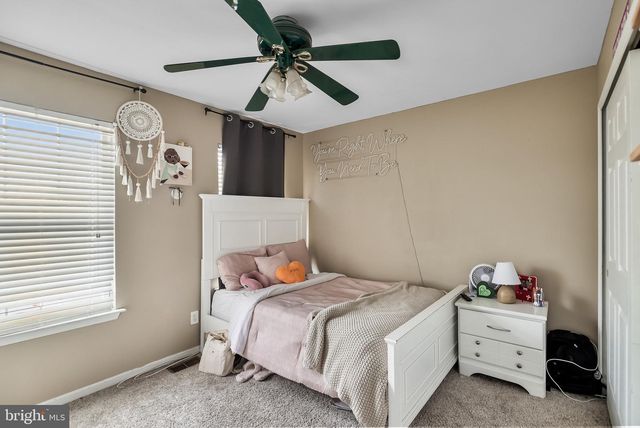 14 GLEN BURNIE DR, Sicklerville, NJ 08081