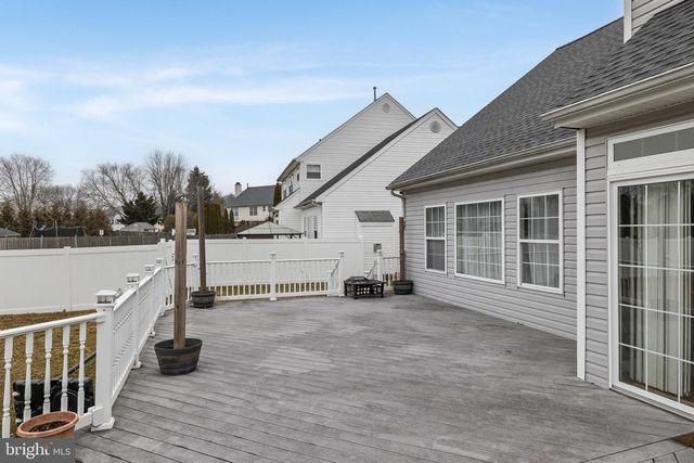 14 GLEN BURNIE DR, Sicklerville, NJ 08081