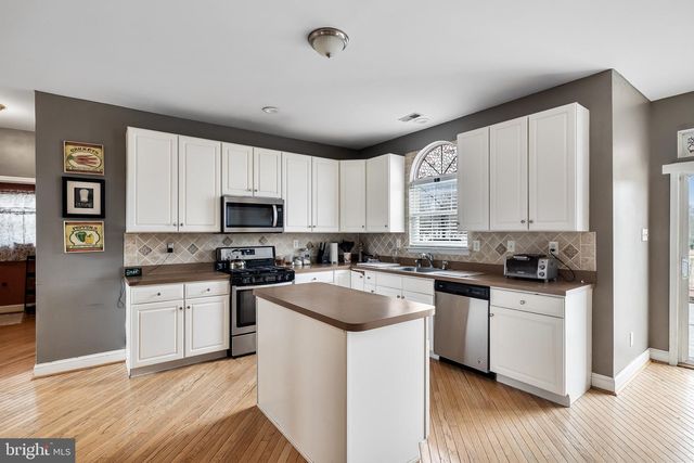 14 GLEN BURNIE DR, Sicklerville, NJ 08081