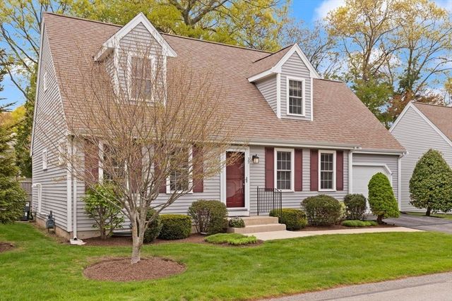 39 Brewster Rd 39, Stoughton, MA 02072