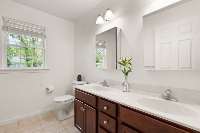 39 Brewster Rd 39, Stoughton, MA 02072