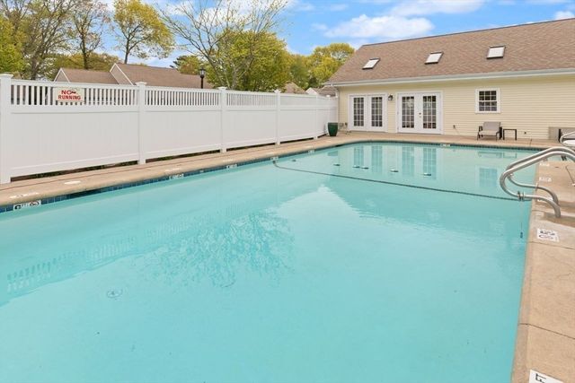 39 Brewster Rd 39, Stoughton, MA 02072