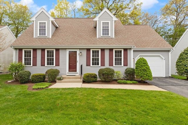 39 Brewster Rd 39, Stoughton, MA 02072