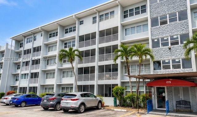 215 SE 3rd Ave 308C, Hallandale Beach, FL 33009