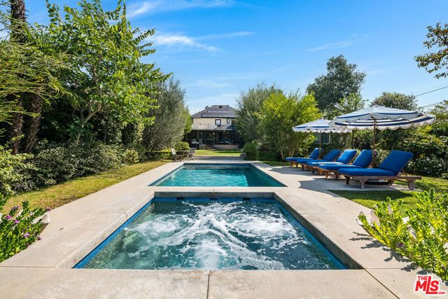 555 Wilcox Avenue, Los Angeles, CA 90004