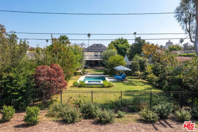 555 Wilcox Avenue, Los Angeles, CA 90004