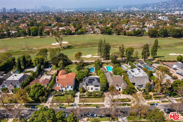 555 Wilcox Avenue, Los Angeles, CA 90004