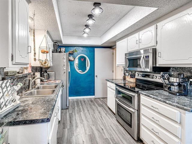 501 Gray Fox Run, Edmond, OK 73003