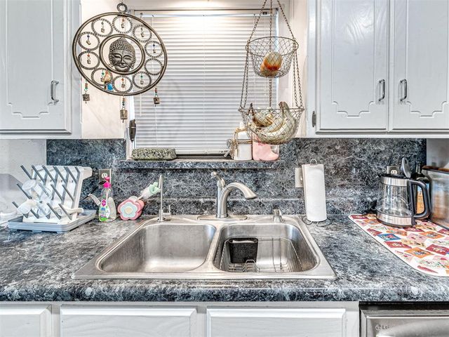 501 Gray Fox Run, Edmond, OK 73003