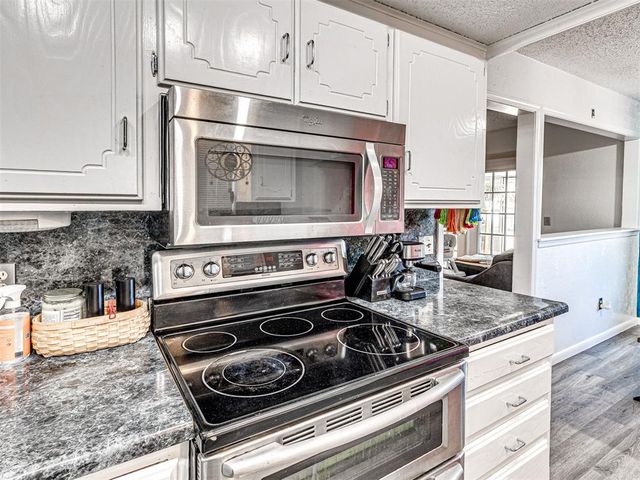 501 Gray Fox Run, Edmond, OK 73003