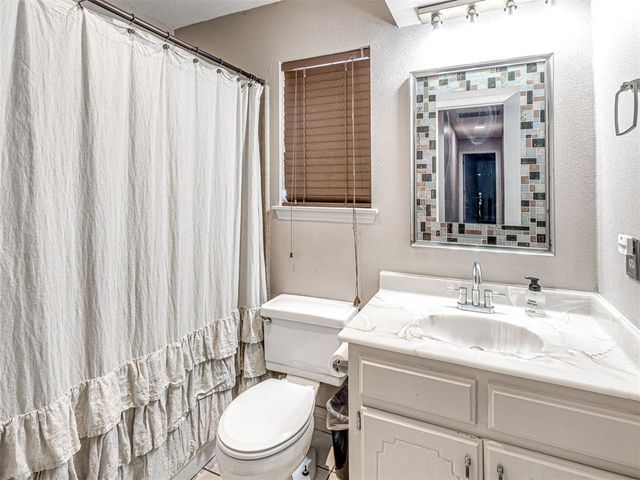 501 Gray Fox Run, Edmond, OK 73003