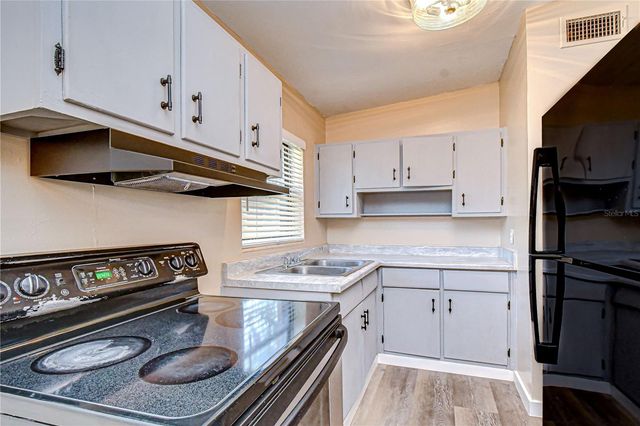 306 E LANGFORD DRIVE, Plant City, FL 33563