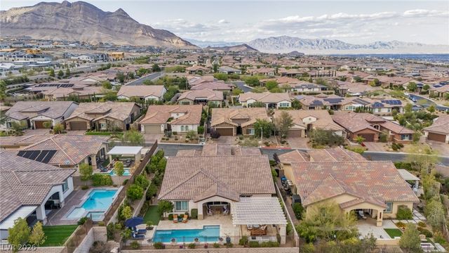 12217 Tempestad Avenue, Las Vegas, NV 89138