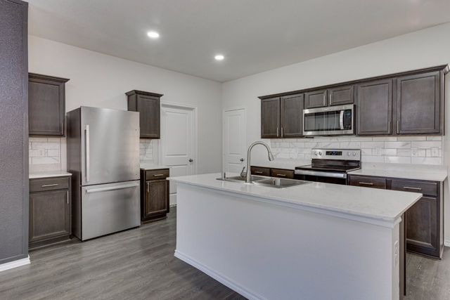 1001 Old Oaks Drive, Forney, TX 75126