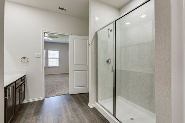 1001 Old Oaks Drive, Forney, TX 75126