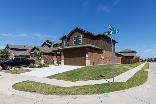 1001 Old Oaks Drive, Forney, TX 75126