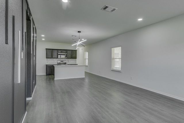 1001 Old Oaks Drive, Forney, TX 75126