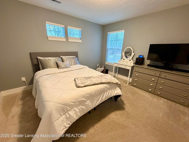 1545 Thimbleberry Lane, Holt, MI 48842