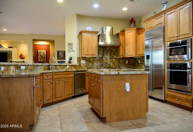 23138 N GAVIOTA Drive, Sun City West, AZ 85375