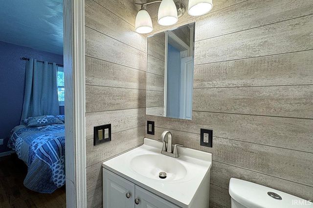 11679 State Road 120, Middlebury, IN 46540