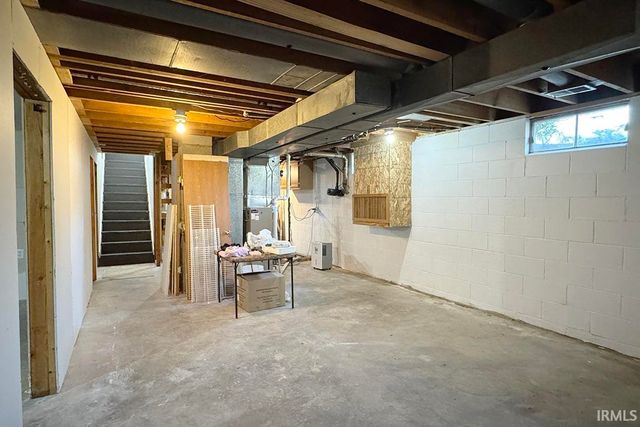 11679 State Road 120, Middlebury, IN 46540